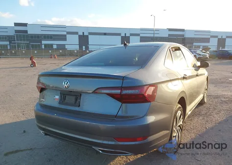 2021 Volkswagen Jetta 1.4T Sel Premium z USA, uszkodzony, nr VIN 3VWG57BU6MM038292